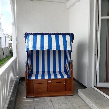 Villa Strandblick In Binz, Fewos Direkt Am Strand Mit Balkon Und Teilweise Mit Meerblick Exterior foto